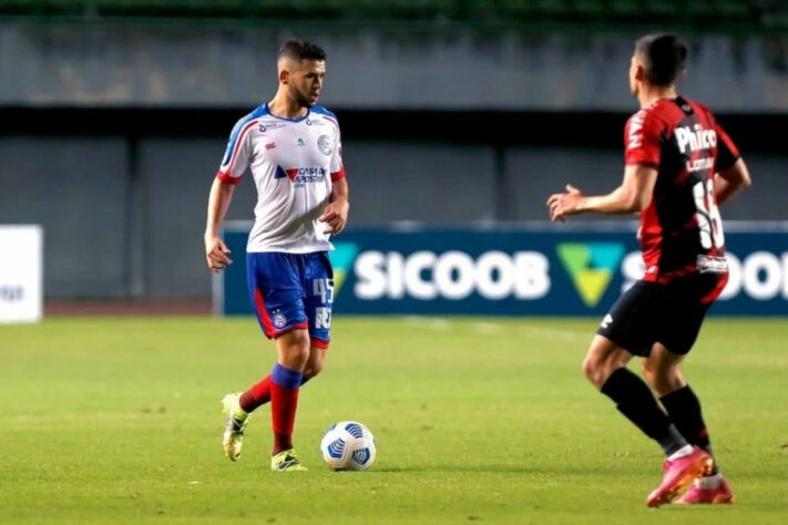 ESQUENTOU - Patrick de Lucca está em final de contrato com o Bahia e pode estar a caminho do Vasco. O volante de 22 anos está negociando com o Cruz-Maltino e a tendência é que o desfecho seja positivo. A informação foi publicada primeiramente pelo canal "Atenção VascAínos" e confirmada pelo LANCE!.