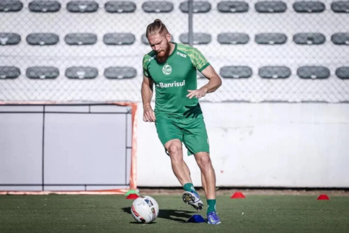 MELOU - O Grêmio desistiu da contratação do atacante Isidro Pitta, um dos destaques do Juventude no Brasileirão de 2022. O jogador pertence ao Huesca (Espanha), que já havia declarado não contar com o jogador para 2023. O Tricolor Gaúcho fez uma proposta girando em torno de 220 mil euros pelo empréstimo do jogador por um ano, mas a equipe espanhola pediu um valor bem maior: 350 mil euros pelo mesmo tempo de contrato. Sem acordo financeiro, o Imortal decidiu encerrar as negociações. 