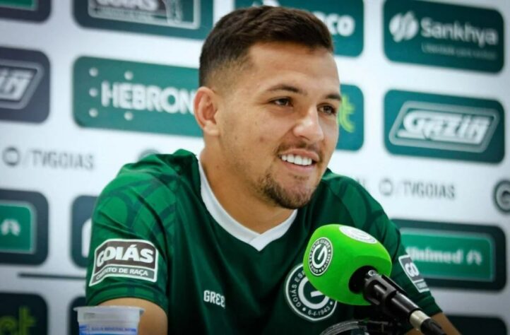 ESQUENTOU - O América-MG tem interesse no atacante Dadá Belmonte, de 25 anos, que se destacou no Goiás na temporada 2022. A informação foi inicialmente divulgada pelo portal "Superesportes" e confirmada pela equipe L!/Valinor Conteúdo.