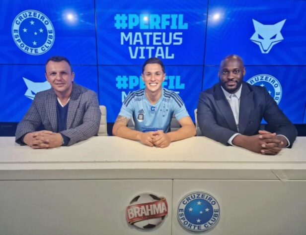 FECHADO - O Cruzeiro anunciou na tarde desta quarta-feira a contratação de Matheus Vital. O meia-atacante estava no Corinthians e tinha contrato até dezembro de 2023. A transferência foi acertada de forma definitiva entre as partes. 