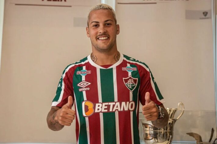 FECHADO - O Fluminense anunciou a contratação do lateral-direito Guga, ex-Atlético-MG, que assinou contrato até dezembro de 2025. Os valores da negociação pelo jogador de 24 anos gira em torno de 1,5 milhão de euros (R$ 8,4 milhões).