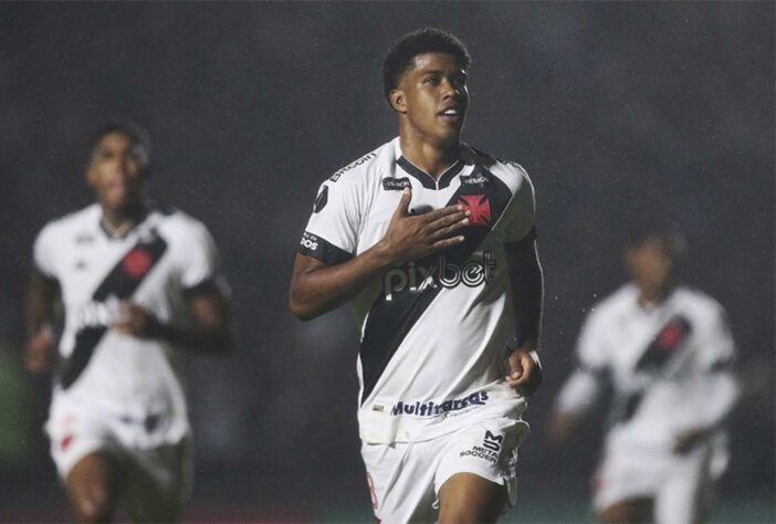 3º lugar: Andrey Santos (volante - Vasco - 18 anos) - Valorizou 15 milhões de euros (R$ 82,1 milhões) / Valor de mercado atual: 15 milhões de euros (R$ 82,1 milhões) / Primeira avaliação de mercado do jogador