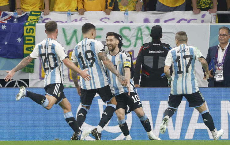A Argentina se classificou no primeiro lugar do grupo C. Nas oitavas, triunfou sobre a Austrália, por 2 a 1, e quer seguir, sob a condução de Lionel Messi, até a conquista da competição.
