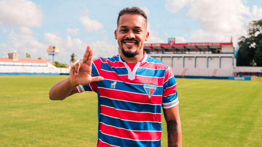 Reforços do Fortaleza para 2023: Bruno Pacheco [foto] (lateral-direito) e Yago Pikachu (lateral-direito)