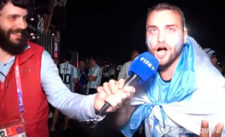 As "zoeiras" na Copa do Mundo também se fizeram presentes. Para o brasileiro, os argentinos são os principais alvos da façanha. Um exemplo foi o Diogo Defante fingindo problemas de iluminação durante a gravação de uma entrevista e pedindo para um "hermano" repetir diversas vezes consecutivas a mesma frase.