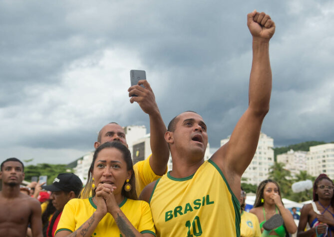 De zero a cem: o drama e a euforia, os dois extremos da mesma paixão. 