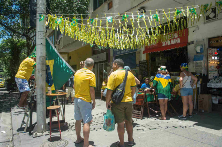 Para quem sentia saudade, as ruas voltaram a ser decoradas para torcer pela Seleção Brasileira. 