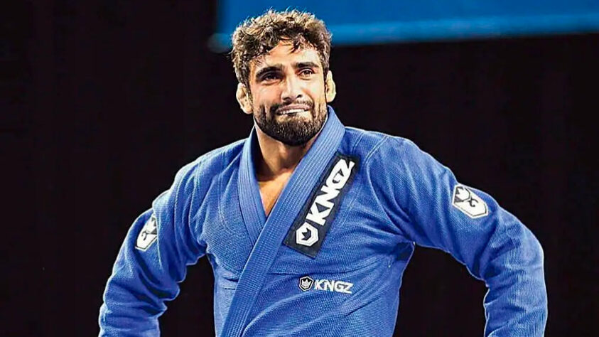 Leandro Lo foi lutador de Jiu-Jitsu e conquistou oito vezes o título mundial da modalidade.