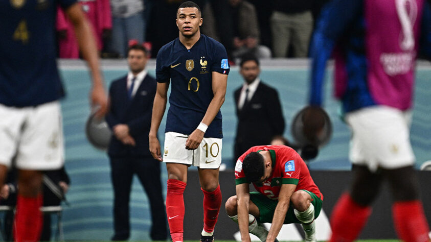 A França mostrou atitude para assegurar sua vaga na final da Copa do Mundo de 2022. Depois de uma partida desafiadora, levou a melhor por 2 a 0. Os gols de Theo Fernández e Kolo Mouani garantiram a ida dos franceses para a decisão do Mundial. Veja as atuações do LANCE! para a equipe francesa. Por Vinícius Faustini (faustini@lancenet.com.br)