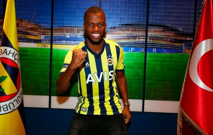 FENERBAHÇE - Enner Valencia (3 gols) (foto) e Batshuayi (1 gol)