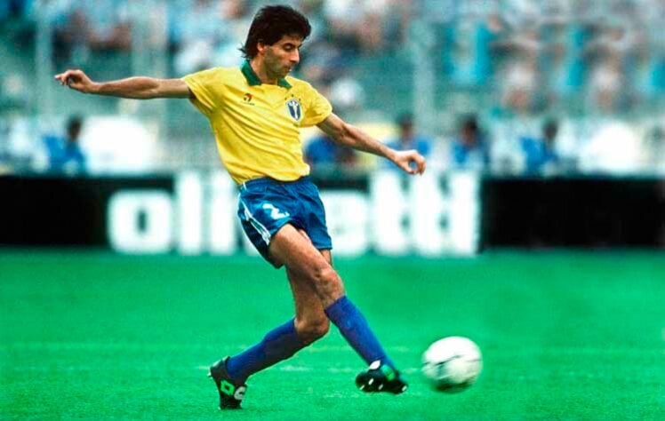 Mauro Galvão - Não foi convocado para a Copa de 1998 - Com a experiência de duas Copas do Mundo, Mauro atravessava grande fase pelo Vasco. Todavia, não foi chamado para a competição, e isso, obviamente, gerou a revolta dos cruzmaltinos.