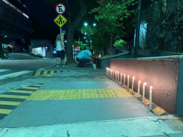 GALERIA: Orações para Pelé na frente do Hospital Albert Einstein, em São Paulo (SP).