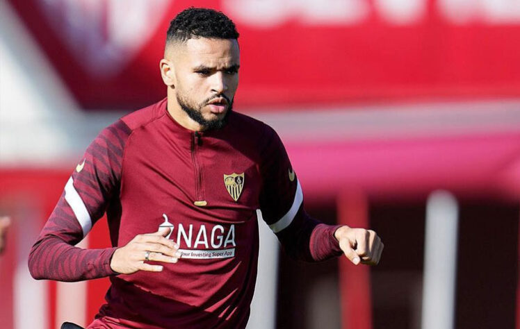 Youssef En-Nesyri - 25 anos - centroavante - clube onde joga: Sevilla - valor de mercado: 12 milhões de euros (aproximadamente R$ 66 milhões de reais) - O atacante é o artilheiro do Marrocos na competição. Com dois gols marcados, um dos tentos foi marcado nas quartas, contra Portugal, onde ele alcançou os 2,75m para cabecear a bola pro fundo da rede.