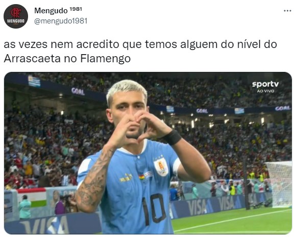 Torcedores do Flamengo brincam com os dois gols de Arrascaeta na Copa do Mundo.