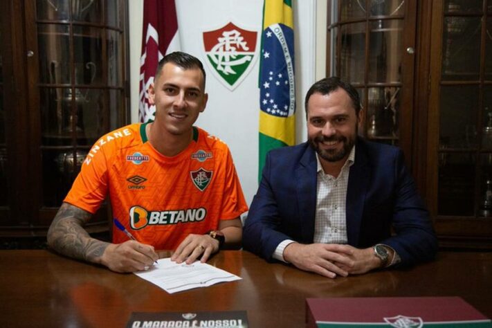 FECHADO - O Fluminense também sacramentou a contratação do goleiro Vitor Eudes. O brasileiro, que estava no Marítimo (POR), assinou até o fim do ano de 2025. 