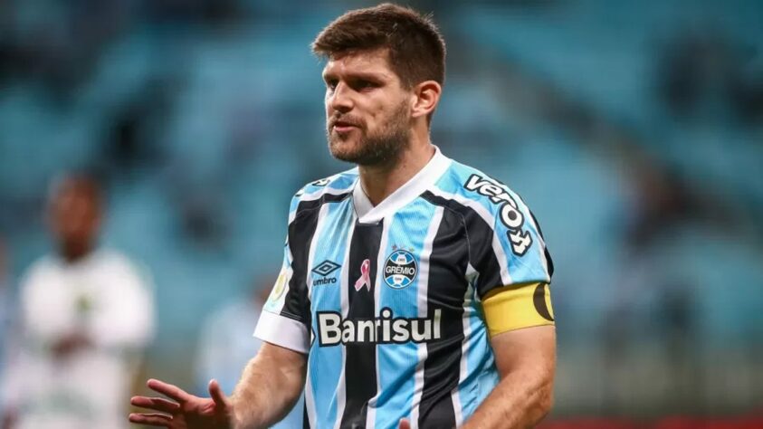 Kannemann (31 anos) - Final de contrato: 31/12/2023 - zagueiro do Grêmio