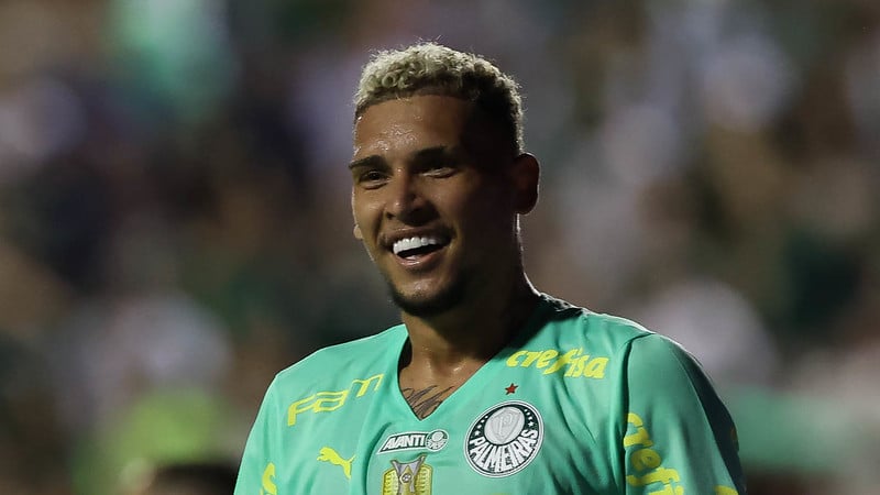 Rafael Navarro, 23 anos - Atacante / Clube atual: Palmeiras
