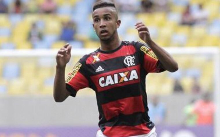 9º Lugar: Jorge - Posição: lateral-esquerdo - Vendido para o Mônaco (França) em Janeiro/2017 por 8,5 milhões de euros - Clube atual: Fluminense, emprestado pelo Palmeiras