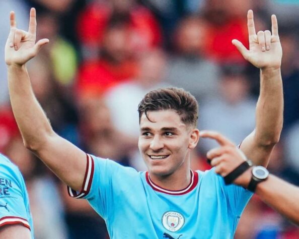 ENTRE O TOP 11 E 20 - Júlian Alvarez - Uma das jovens revelações da Copa do Mundo, o argentino chegou bem no Manchester City.