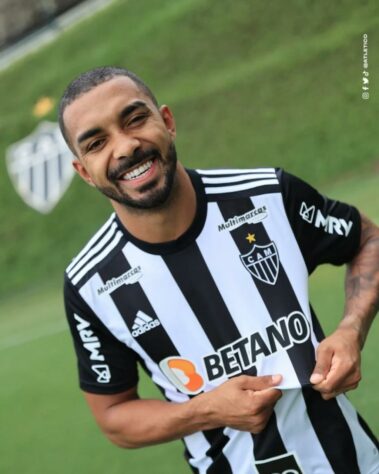FECHADO - O Atlético-MG anunciou a contratação do lateral-direito Paulo Henrique, que estava no Juventude. Pedido do técnico Eduardo Coudet, ele assinou contrato com o Galo até dezembro de 2024.