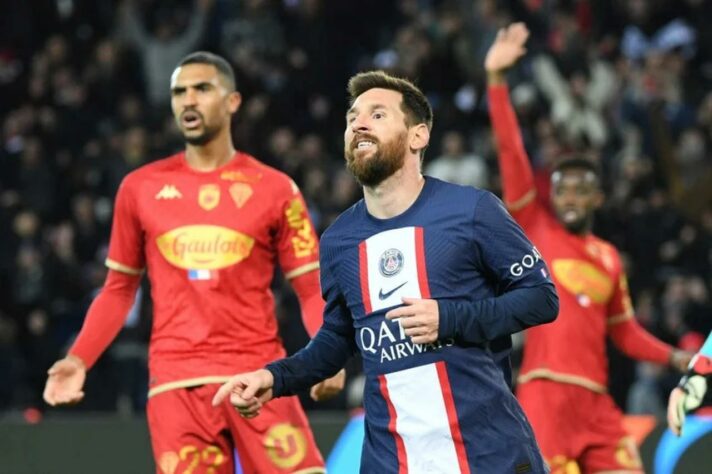 4º lugar: Lionel Messi (PSG): 40,5 milhões de euros por ano (R$ 224,7 milhões).