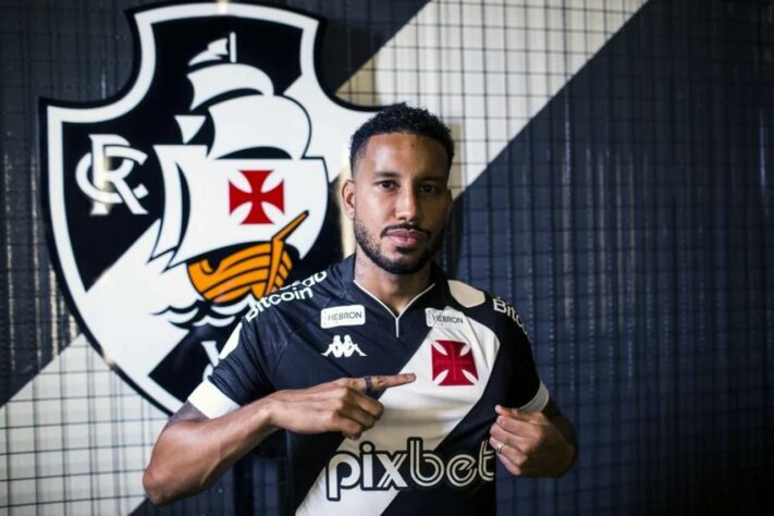 FECHADO - O volante Jair, que estava no Atlético-MG, também chegou a São Januário. O Vasco desembolsou R$ 15 milhões por 85% dos direitos econômicos do jogador, conforme apurou o LANCE!.