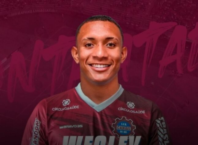 FECHADO - O Grêmio acertou o empréstimo do atacante Wesley Pombo para a equipe do Caxias. A duração do acordo é de um ano. Este é o terceiro empréstimo do jovem, que já foi cedido pelo Imortal ao Pelotas e ao CRB. 