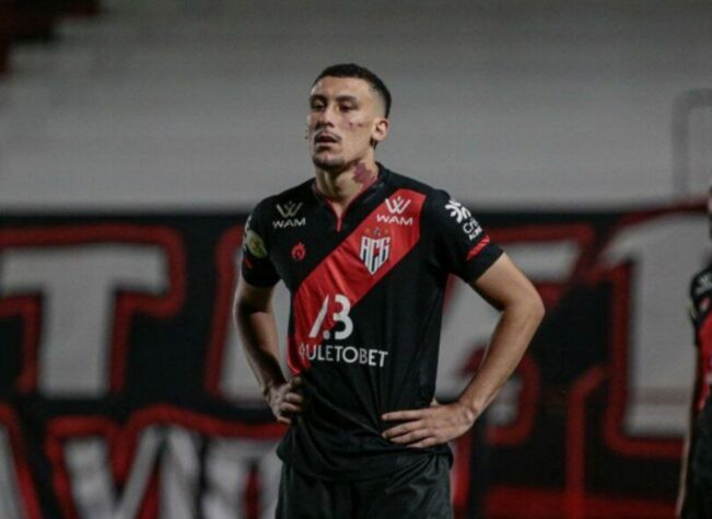 ESQUENTOU - O Internacional está interessado no meia Gabriel Baralhas, do Atlético-GO. A informação foi dada inicialmente pela "GZH" e confirmada pelo "Futebol Latino/LANCE!".