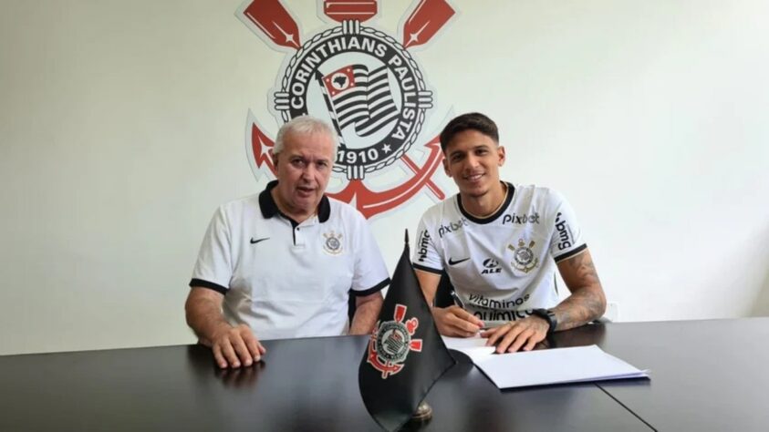 FECHADO - O Corinthians acertou a renovação contratual do zagueiro Caetano, de 23 anos. O novo vínculo do atleta com o Timão é válido até 31 de dezembro de 2024.