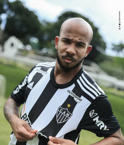 FECHADO - O Atlético-MG anunciou a contratação do meia Patrick, ex-São Paulo. O jogador assinou em definitivo até dezembro de 2025.