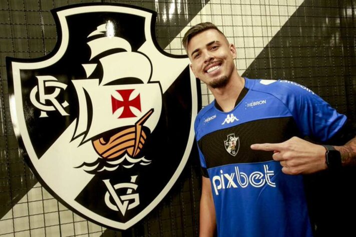 FECHADO - Reforços também foram anunciados no Vasco. O goleiro Ivan, que estava emprestado ao Zenit (RUS) pelo Corinthians, foi oficializado pelo Cruz-Maltino. O arqueiro é o sétimo jogador que se junta ao elenco comandado pelo técnico Maurício Barbieri. O vínculo do atleta com o Gigante da Colina vai até dezembro de 2023.