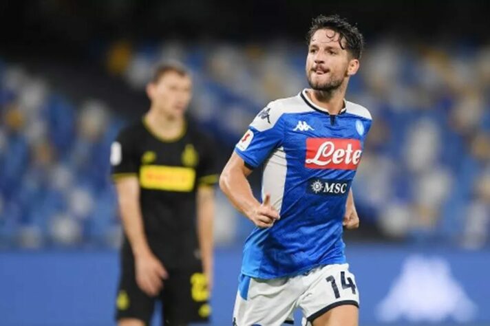 Dries Mertens - Napoli - Um dos grandes nomes da boa "geração belga", o atacante se consolidou com a camisa do Napoli e é o maior artilheiro da história do clube com 148 gols em 397 jogos.