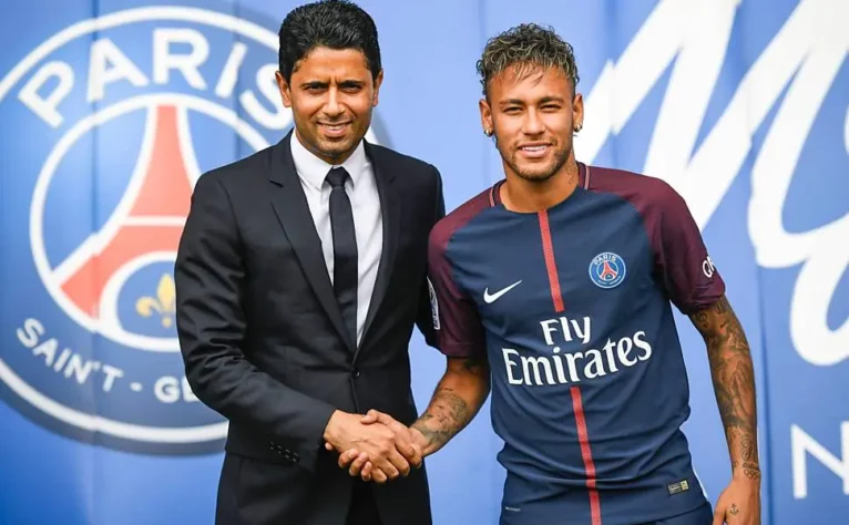 7º - PSG: 262 milhões de euros - Temporada: 2018/19 - Contratação mais cara do time na janela: Neymar