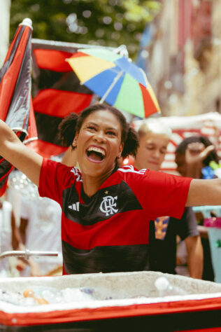 GALERIA: Veja ensaio feito para o lançamento da nova camisa do Flamengo