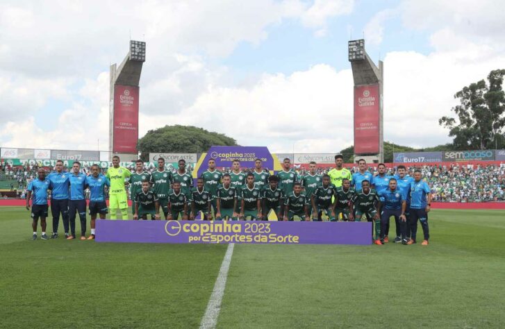 O campeão da Copinha posa para a foto 'do pôster' antes da decisão. 