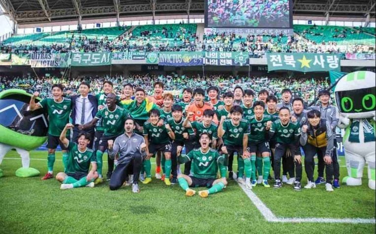45º lugar: Jeonbuk Hyundai Motors FC (Coreia) - Nível de liga nacional para ranking: 3 - Pontuação recebida: 165.