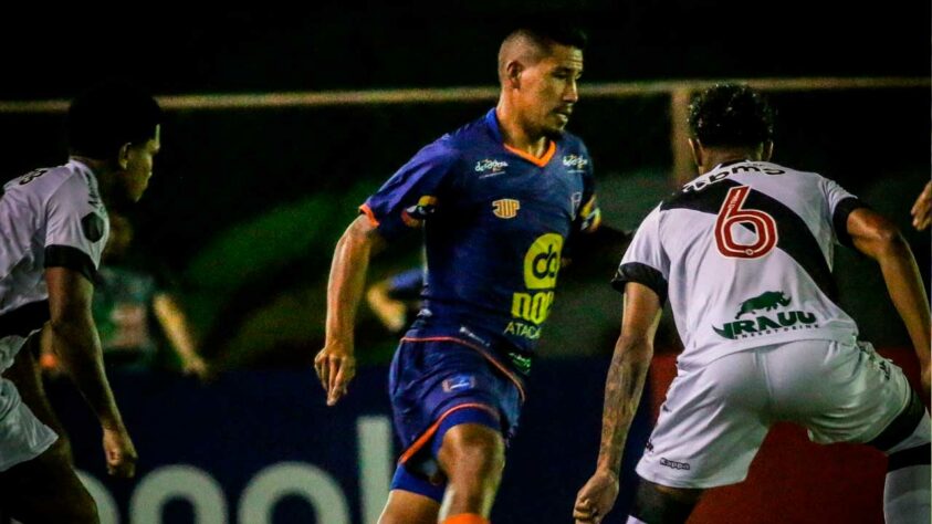 Audax: Sobe - O Audax começou a partida em cima do Vasco e abriu o placar logo no início. | Desce - Depois de abrir o placar, o time recuou e cedeu a pressão do Cruz-Maltino. Consequentemente, levou o gol de empate. No final da partida, o Audax cansou e não aguentou mais correr.