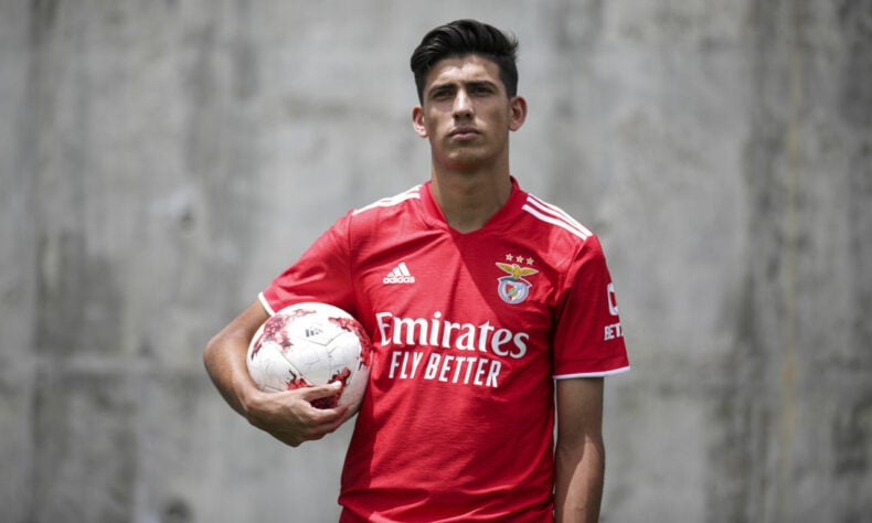 21º lugar: João Veloso (17 anos / português / meia do Benfica-POR)
