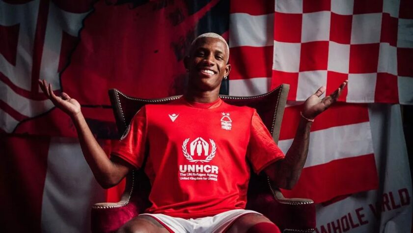 15º - Danilo - volante - Clube que contratou o jogador: Nottingham Forest - Quantia paga: 20 milhões de euros (R$ 110,34 milhões)