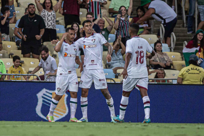 17/01/2023 - FLUMINENSE 1x0 NOVA IGUAÇU - Um golaço de Lima decretou a vitória tricolor no duelo com o Nova Iguaçu no Maracanã.