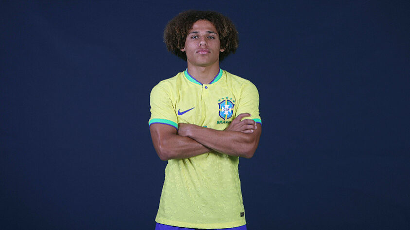 Meia: Guilherme Biro (Corinthians), 18 anos - Apontado como uma das principais revelações atuais do Timão, o jogador estava participando da Copa São Paulo de Futebol Júnior quando foi convocado para o representar a Seleção Brasileira no Sul-Americano.