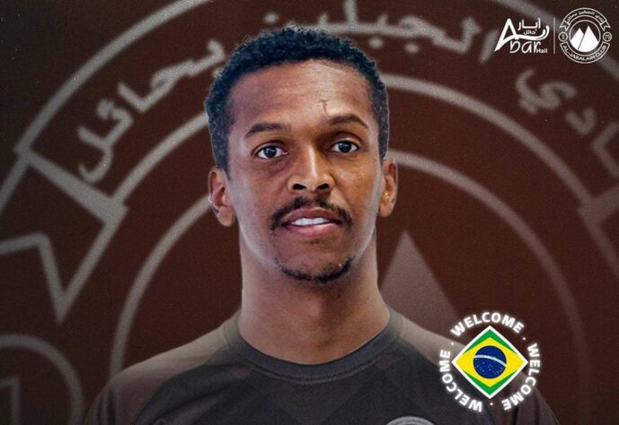 FECHADO - O centroavante Jô foi anunciado como novo reforço do Al-Jabalain (SAU). Aos 35 anos, ele deixou o Ceará e assinou por uma temporada com o clube saudita. 