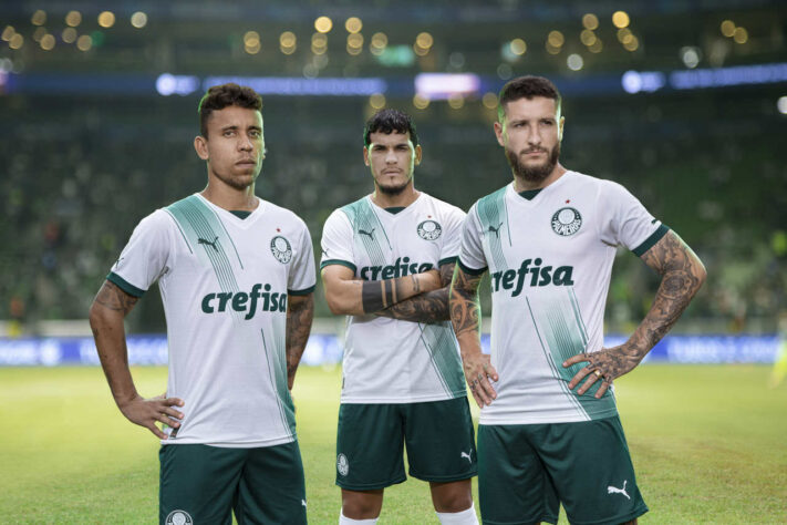 Palmeiras - Camisa 2 - Fornecedora do material esportivo: Puma