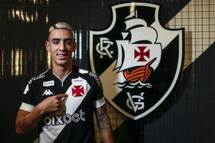 FECHADO - O Vasco anunciou a contratação do lateral-direito Pumita Rodriguez. O jogador atuou na última Copa do Mundo pelo Uruguai e custou cerca de 2 milhões de dólares (R$ 10,7 milhões) aos cofres vascaínos.