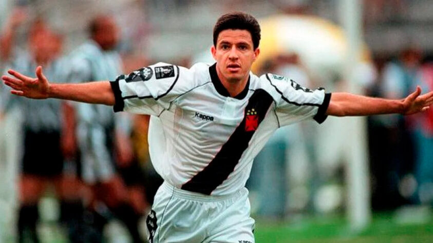 RAMON: Meia - 50 anos atualmente - Venceu diversos títulos pelo clube de São Januário e era um exímio cobrador de faltas. Chegou ao Vasco em 1996, depois de passagens por Cruzeiro, Bahia, Vitória e Bayer Leverkusen-ALE. Em 2000 foi anunciado pelo América-MG e retornou ao Gigante da Colina em 2002. As boas atuações despertaram o interesse do Tokyo Verdy-JAP, por onde permaneceu por duas temporadas. Retornou ao Brasil para atuar com as camisas de Fluminense, Botafogo e Atlhletico-PR, além de novas passagens por Vasco e Vitória. Chegou a ser técnico do Vasco em 2020 e em 2022, foi anunciado como novo treinador da seleção brasileira sub-20, cargo que ocupa até o momento.