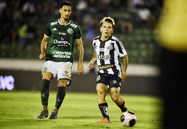 O Santos foi até Campinas, no Brinco de Ouro da Princesa, e perdeu para o Guarani, por 2 a 0. Giovanni Augusto e Nicolas Careca anotaram os gols do Bugre. Entre os destaques negativos do Alvinegro na partida, a zaga “bateu cabeça” em uma série de ocasiões e, em uma delas, resultou no pênalti que abriu o placar. Confira as notas dadas aos jogadores do Peixe! (por Gabriel Teles)