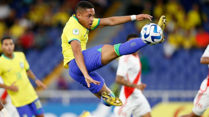 Vitor Roque