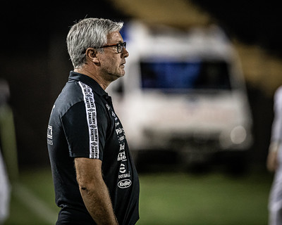 Odair Hellmann - O comandante do Santos tem no currículo apenas o título da Taça Rio, conquistada pelo Fluminense, em 2020. Além disso, bateu na trave em duas oportunidades quando foi vice-campeão Gaúcho e da Copa do Brasil em 2019, pelo Internacional.