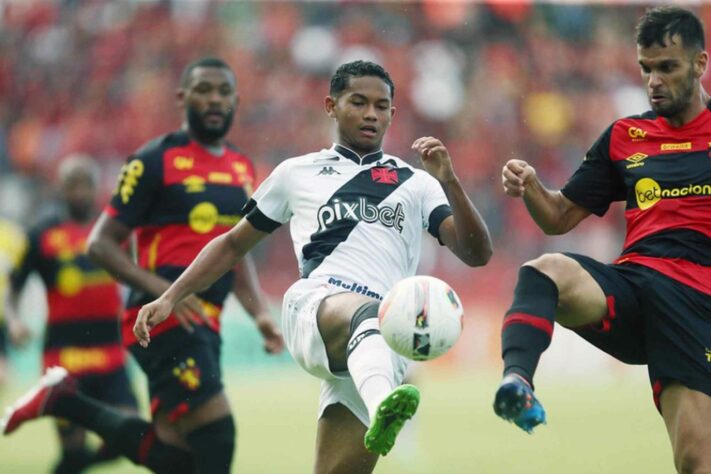 Eguinaldo (Vasco da Gama) - Jogos na temporada: 5; Jogos como titular: 1; Minutos jogados: 124