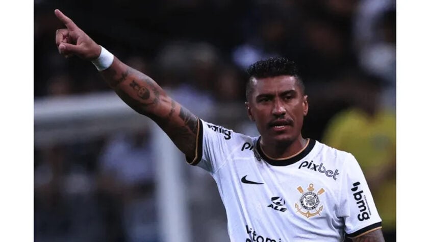 Paulinho (Corinthians) - Disputou as Copas do Mundo de 2014 e 2018 pelo Brasil